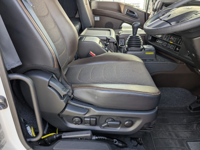 いすゞ ギガ 大型 ウィング 2PG-CYL77DA(98903) 41枚目