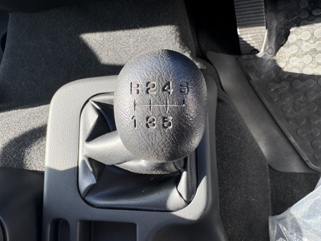 三菱ふそう ファイター 増トン 平ボディ（クレーン付） 2KG-FK62FZ(98904) 34枚目