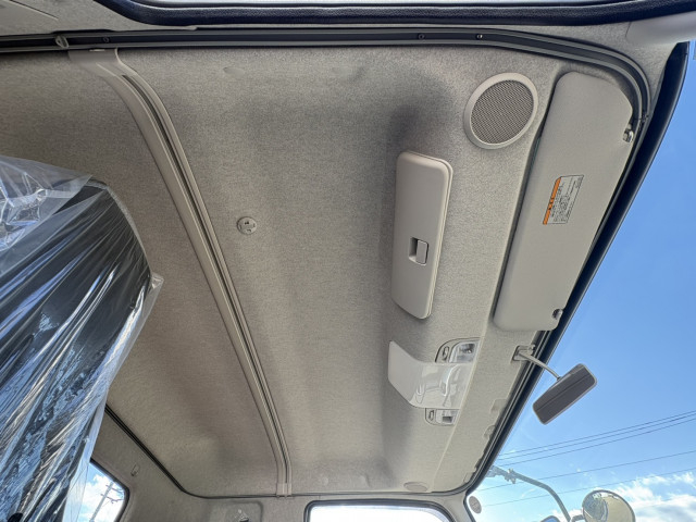 三菱ふそう ファイター 増トン 平ボディ（クレーン付） 2KG-FK62FZ(98904) 35枚目