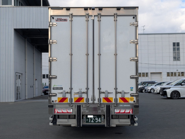 いすゞ ギガ 大型 冷蔵冷凍バン 2PG-CYJ77C(98907) 8枚目