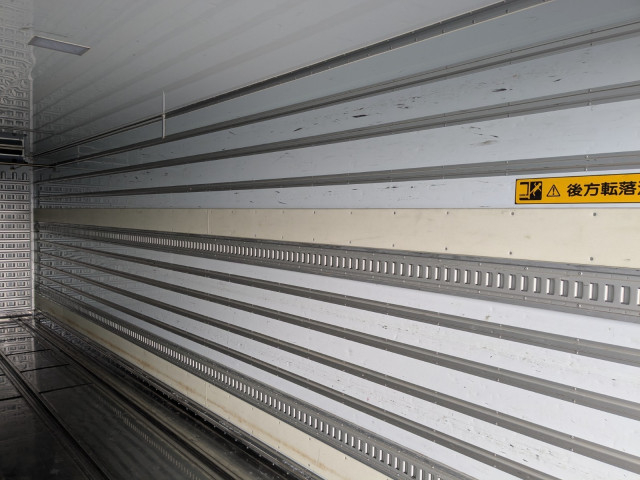 いすゞ ギガ 大型 冷蔵冷凍バン 2PG-CYJ77C(98907) 27枚目