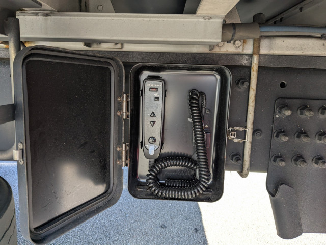 UDトラックス（日産） クオン 大型 ウィング 2PG-CG5CA(98909) 11枚目