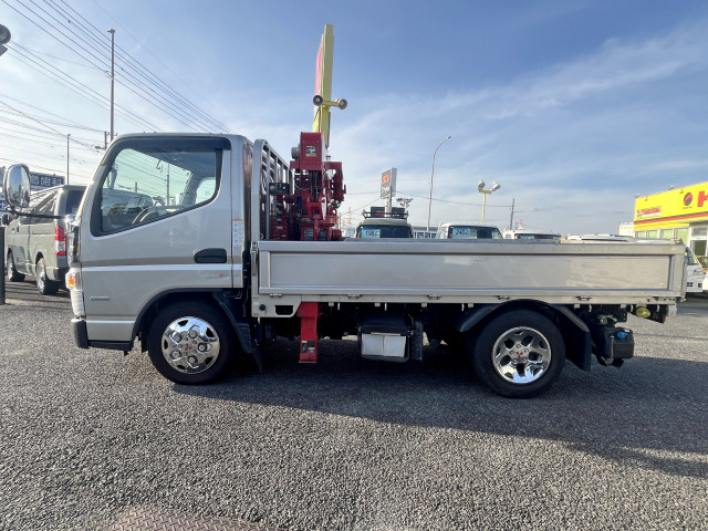 三菱ふそう キャンター 小型 平ボディ（クレーン付） 2PG-FBAV0(98910) 4枚目