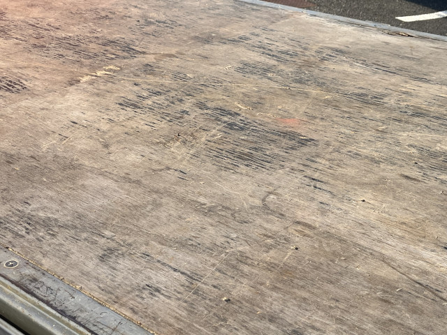 三菱ふそう キャンター 小型 平ボディ（クレーン付） 2PG-FBAV0(98910) 8枚目