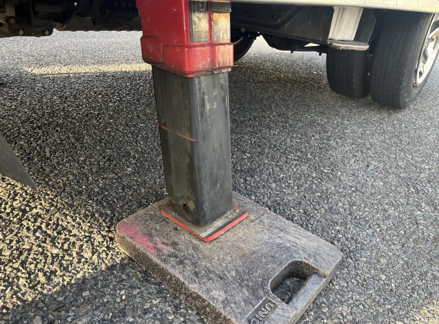 三菱ふそう キャンター 小型 平ボディ（クレーン付） 2PG-FBAV0(98910) 15枚目