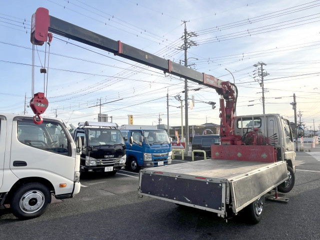 三菱ふそう キャンター 小型 平ボディ（クレーン付） 2PG-FBAV0(98910) 16枚目