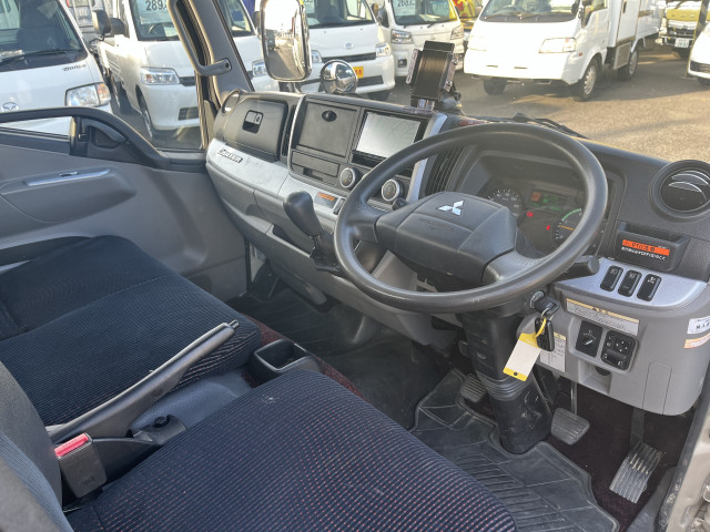 三菱ふそう キャンター 小型 平ボディ（クレーン付） 2PG-FBAV0(98910) 18枚目