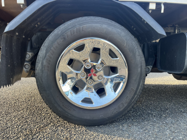 三菱ふそう キャンター 小型 平ボディ（クレーン付） 2PG-FBAV0(98910) 46枚目