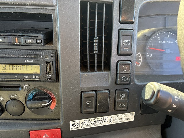 いすゞ エルフ 小型 平ボディ 2RG-NLR88AR(98913) 37枚目