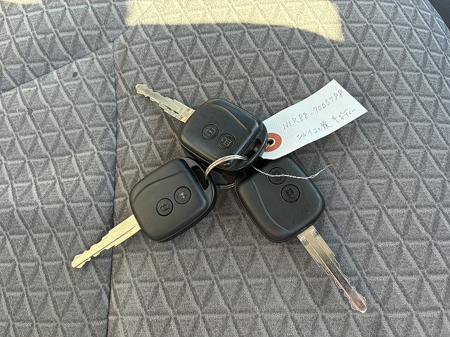 いすゞ エルフ 小型 平ボディ 2RG-NLR88AR(98913) 49枚目