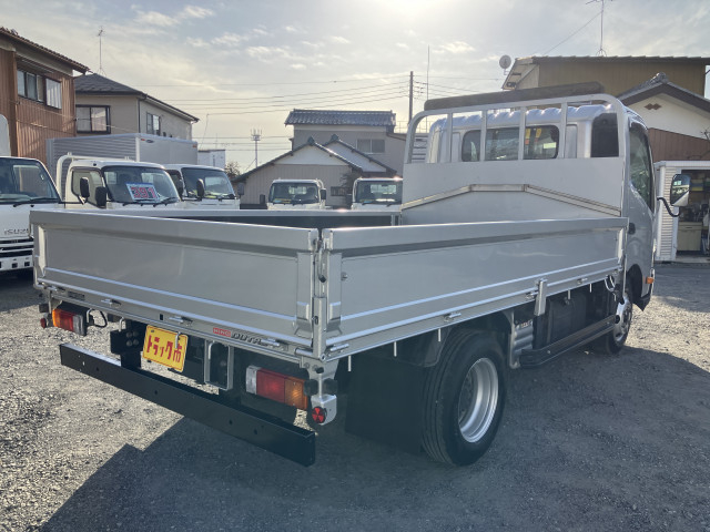 日野 デュトロ 小型 平ボディ 2PG-XZU702M(98917) 3枚目
