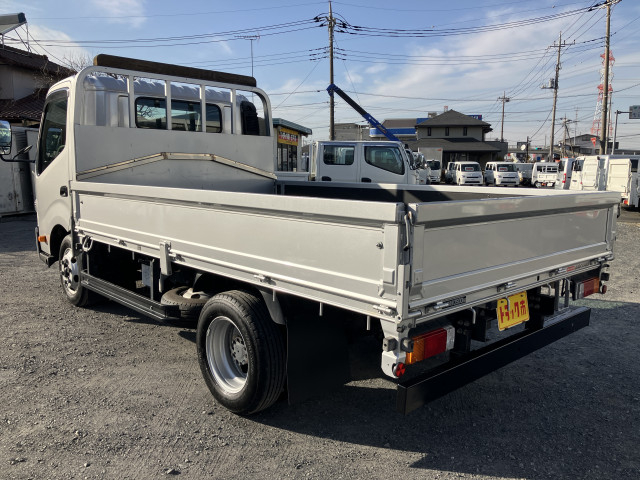 日野 デュトロ 小型 平ボディ 2PG-XZU702M(98917) 16枚目