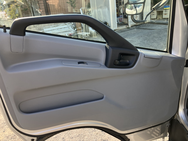 日野 デュトロ 小型 平ボディ 2PG-XZU702M(98917) 28枚目