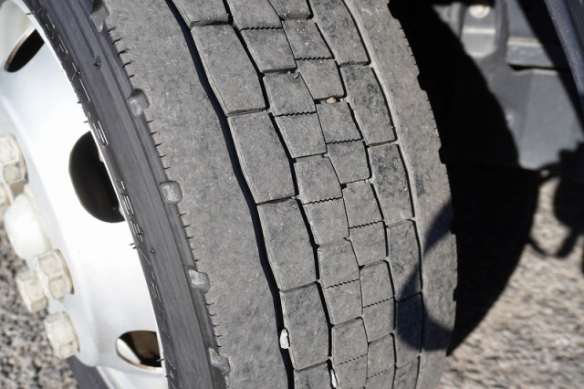 いすゞ エルフ 小型 平ボディ（クレーン付） 2RG-NPR88AR(98930) 9枚目