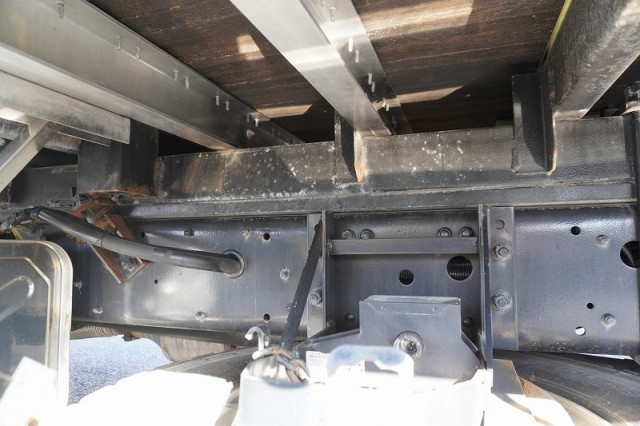 三菱ふそう ファイター 増トン 平ボディ 2KG-FK62FZ(98929) 12枚目