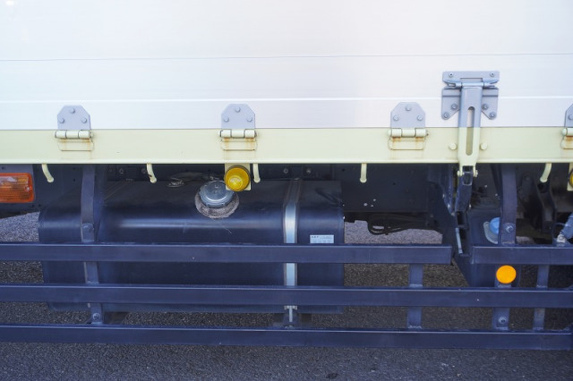 三菱ふそう ファイター 中型 平ボディ 2KG-FK62FZ(98931) 18枚目