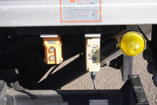 マツダ タイタン 小型 バン 2RG-LPR88AN(98932) 29枚目