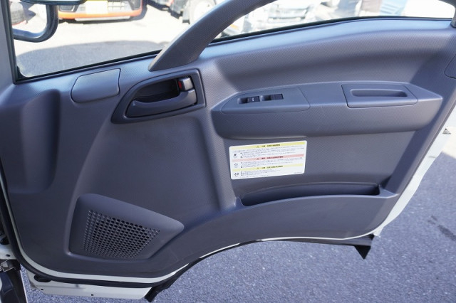 マツダ タイタン 小型 バン 2RG-LPR88AN(98932) 39枚目