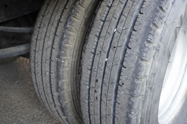 いすゞ エルフ 小型 平ボディ（クレーン付） 2RG-NMR88AR(98933) 10枚目