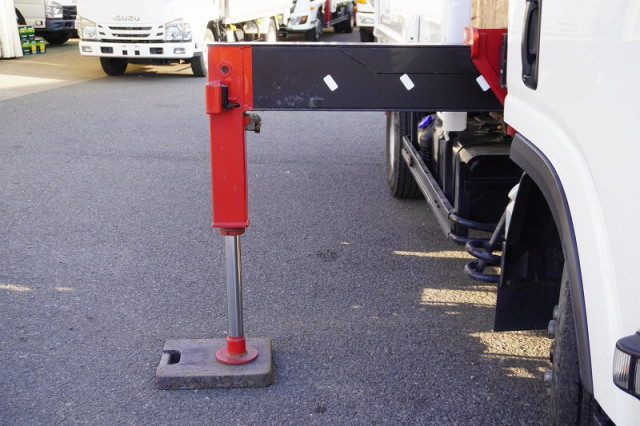 いすゞ エルフ 小型 平ボディ（クレーン付） 2RG-NMR88AR(98933) 25枚目