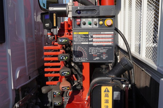 いすゞ エルフ 小型 平ボディ（クレーン付） 2RG-NMR88AR(98933) 30枚目