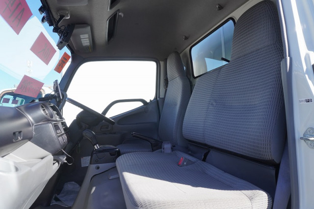 トヨタ ダイナ 小型 バン TPG-XZC605(98934) 38枚目