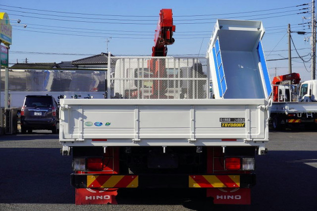 日野 レンジャー 中型 平ボディ（クレーン付） 2KG-FD2ABA(98936) 4枚目