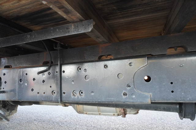 日野 レンジャー 中型 平ボディ（クレーン付） 2KG-FD2ABA(98936) 12枚目