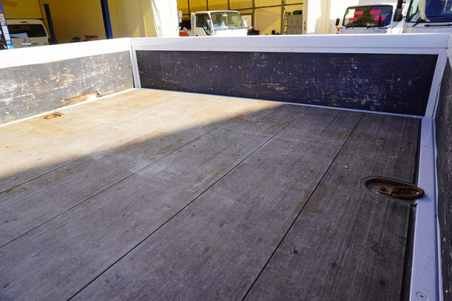 日野 レンジャー 中型 平ボディ（クレーン付） 2KG-FD2ABA(98936) 19枚目