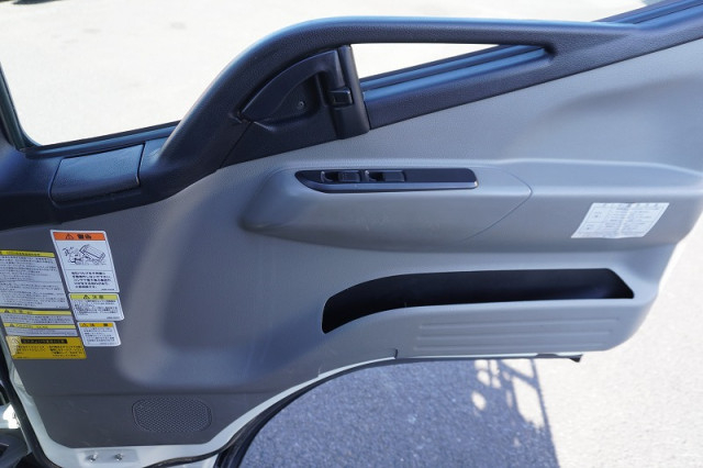 三菱ふそう キャンター 小型 コンテナ専用車 TPG-FBA50(98935) 31枚目