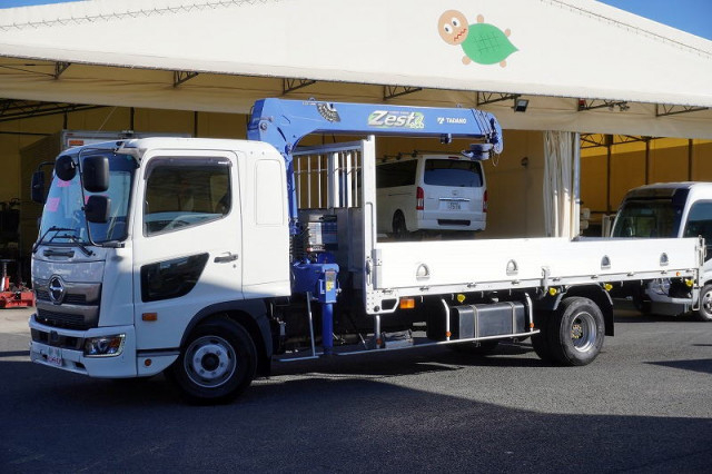 日野 レンジャー 中型 平ボディ（クレーン付） 2KG-FD2ABA(98937) 1枚目