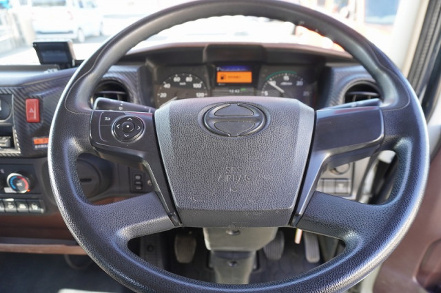 日野 レンジャー 中型 平ボディ（クレーン付） 2KG-FD2ABA(98936) 33枚目