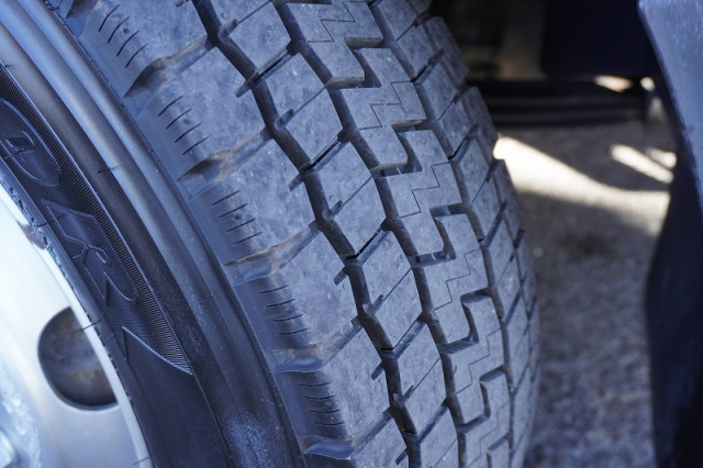 日野 レンジャー 中型 平ボディ（クレーン付） 2KG-FD2ABA(98937) 9枚目