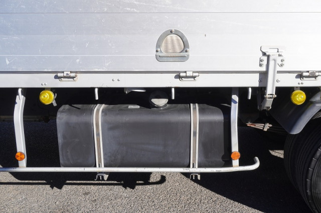 日野 レンジャー 中型 平ボディ（クレーン付） 2KG-FD2ABA(98937) 18枚目