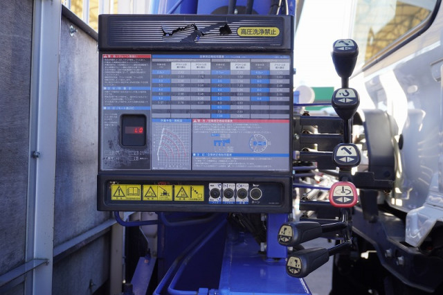 日野 レンジャー 中型 平ボディ（クレーン付） 2KG-FD2ABA(98937) 31枚目