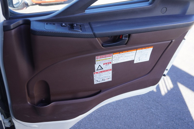 日野 レンジャー 中型 平ボディ（クレーン付） 2KG-FD2ABA(98937) 40枚目