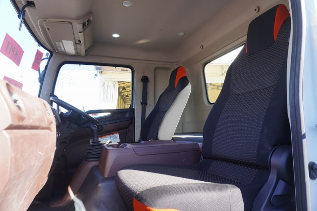日野 レンジャー 中型 平ボディ（クレーン付） 2KG-FD2ABA(98937) 44枚目