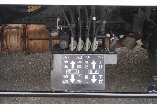いすゞ エルフ 小型 キャリアカー SKG-NPR85YN(98938) 30枚目