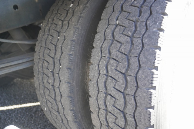 いすゞ エルフ 小型 バン TKG-NMR85AN(98939) 11枚目