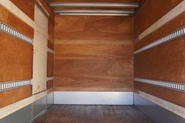 いすゞ エルフ 小型 バン TKG-NMR85AN(98939) 24枚目