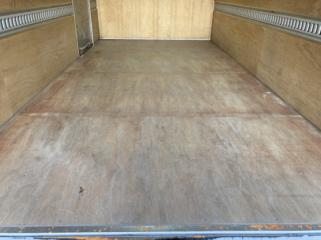 三菱ふそう キャンター 小型 バン TPG-FEB50(98943) 26枚目