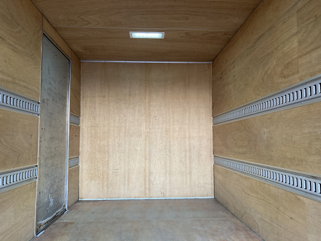 三菱ふそう キャンター 小型 バン TPG-FEB50(98943) 28枚目