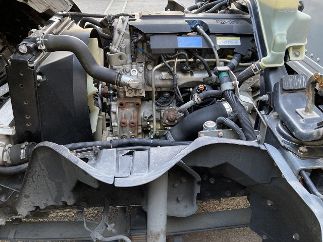 三菱ふそう キャンター 小型 バン TPG-FEB50(98943) 32枚目