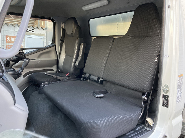 三菱ふそう キャンター 小型 バン TPG-FEB50(98943) 46枚目