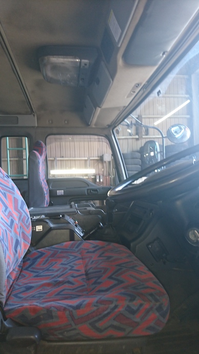 いすゞ ギガ 大型 トラクタ KL-EXZ52J3(2925) 26枚目