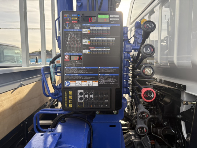 三菱ふそう キャンター 小型 平ボディ（クレーン付） 2PG-FEB90(99088) 19枚目