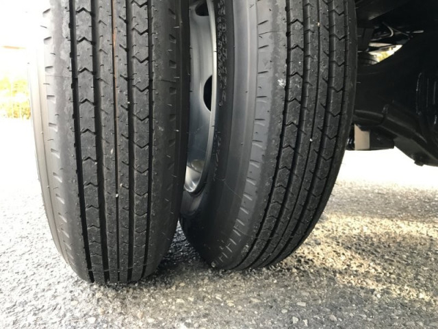 日野 デュトロ 小型 タンクローリー 2KG-XZU700M(99093) 21枚目