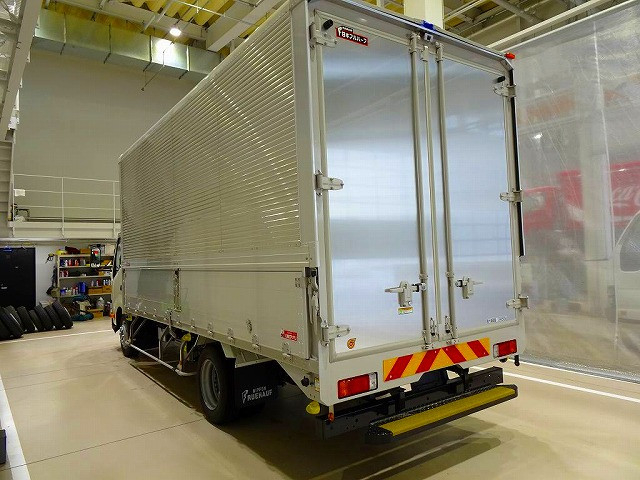 日野 デュトロ 小型 ウィング 2KG-XZU722M(99095) 4枚目