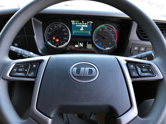 UDトラックス（日産） クオン 大型 トラクタ 2RG-GK5DAB(99098) 10枚目