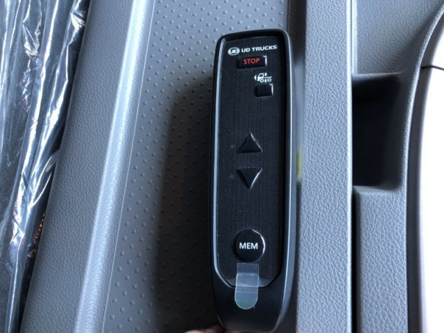 UDトラックス（日産） クオン 大型 トラクタ 2RG-GK5DAB(99098) 11枚目